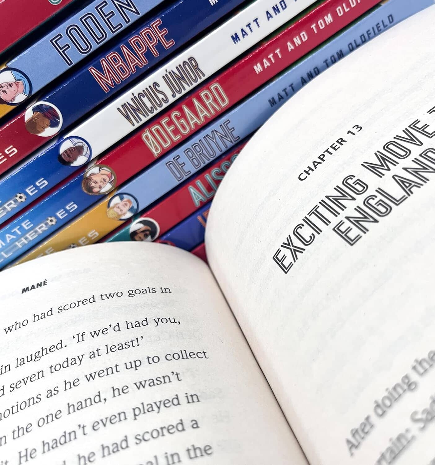 Ultimate Football Heroes Series 2 By Matt & Tom Oldfield: 10 Books Collection Set - Ages 7-12 - Paperback - Image 8